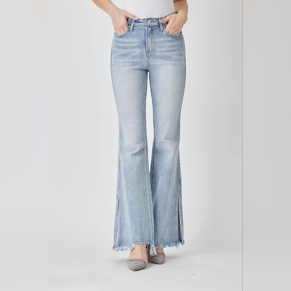 ⭐⭐ Risen Jeans retro flare light wash split hem fray hem denim jeans - Picture 3 of 6
